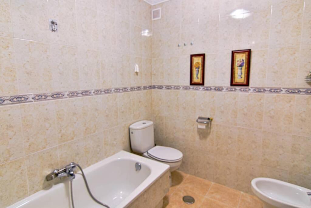 Nuevo - Comodo Y Coqueto Chalet Con Jardin En Argoños Esterno foto