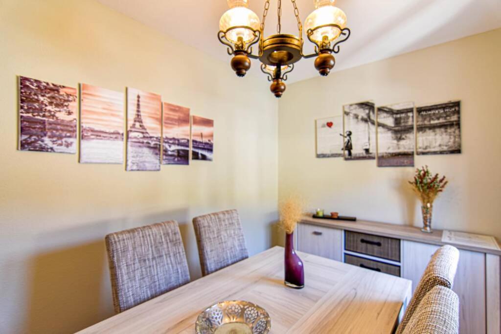 Nuevo - Comodo Y Coqueto Chalet Con Jardin En Argoños Esterno foto