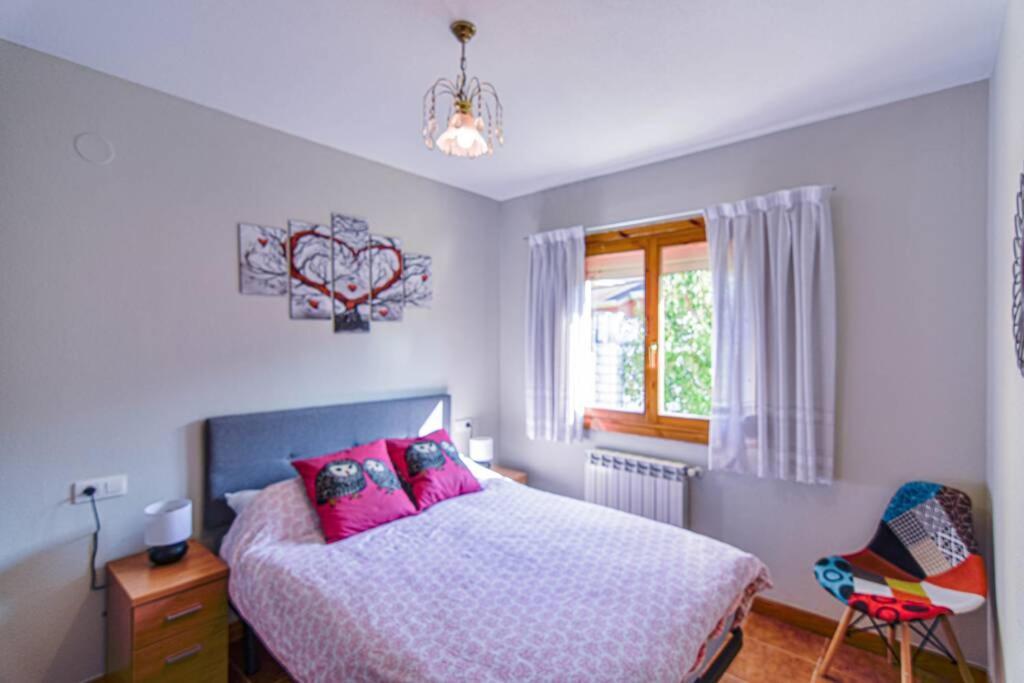 Nuevo - Comodo Y Coqueto Chalet Con Jardin En Argoños Esterno foto